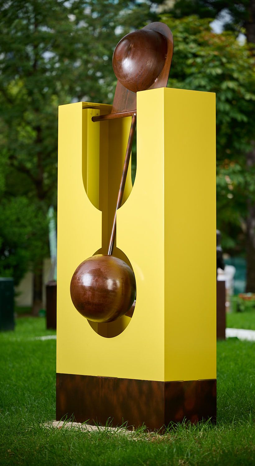 Penduloid Sculpture