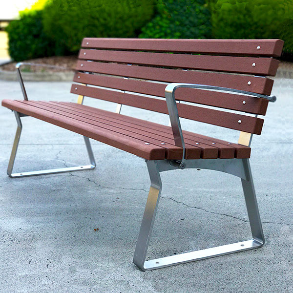 Kiama Freestanding Seat with Back