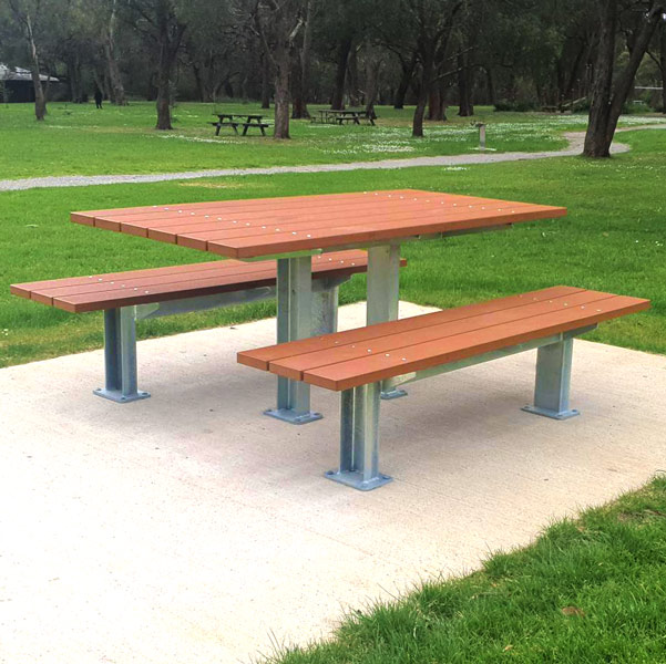 Parks Table (Banquet)