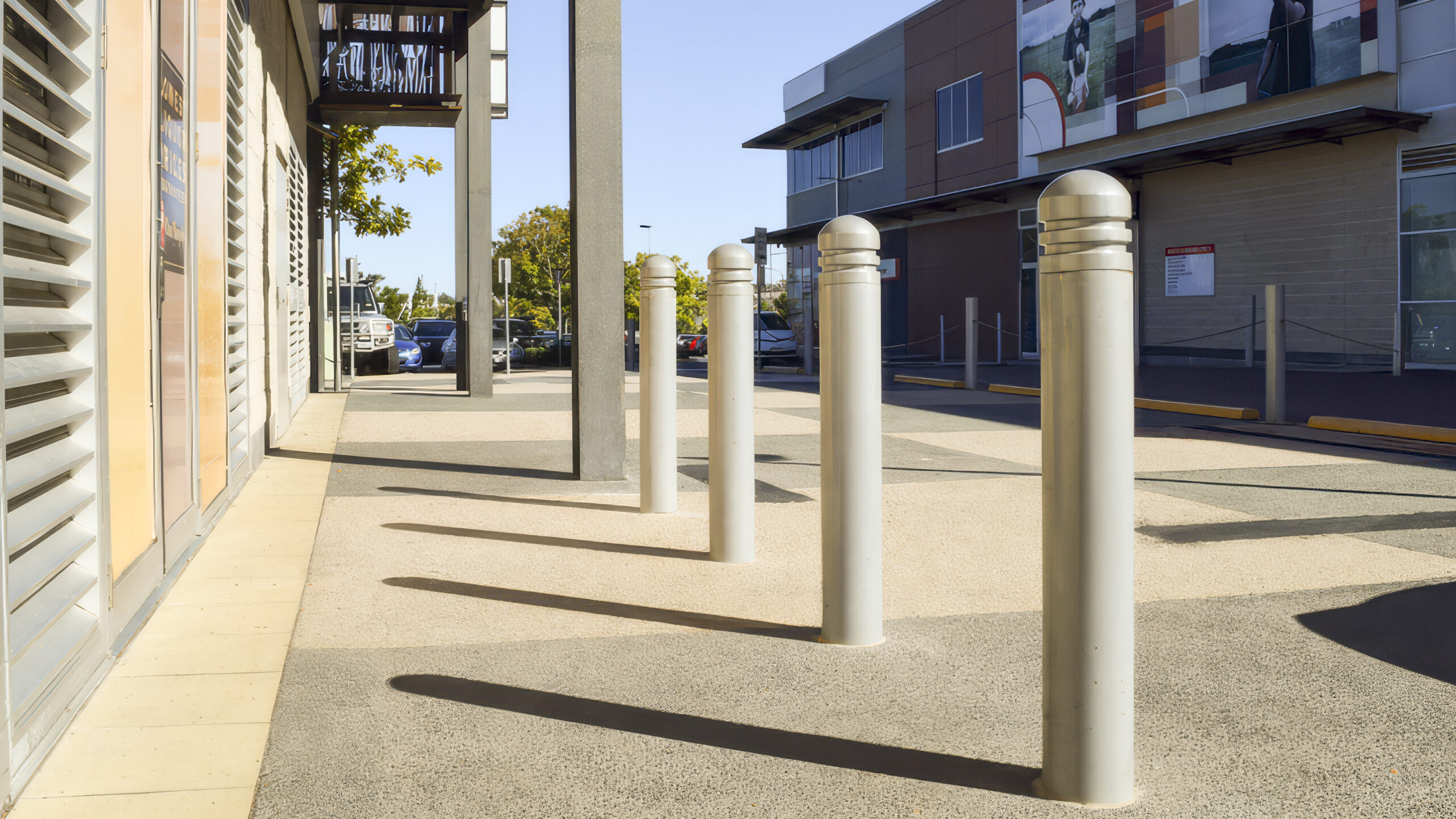 B11 Bollard - Bolt Down